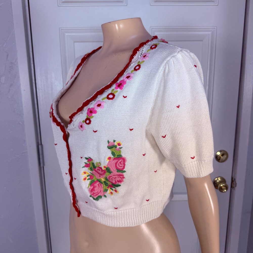 Sugar Thrillz Women's Sweater 1X Cardigan Floral Embroider Crop Love in Bloom T4 - Picture 2 of 6